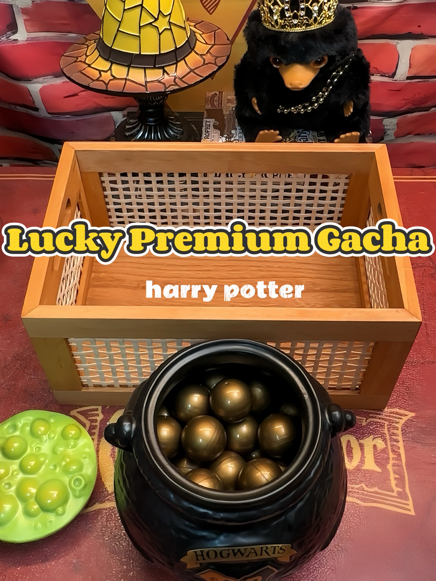 HP Premium Mystery Capsule Gacha