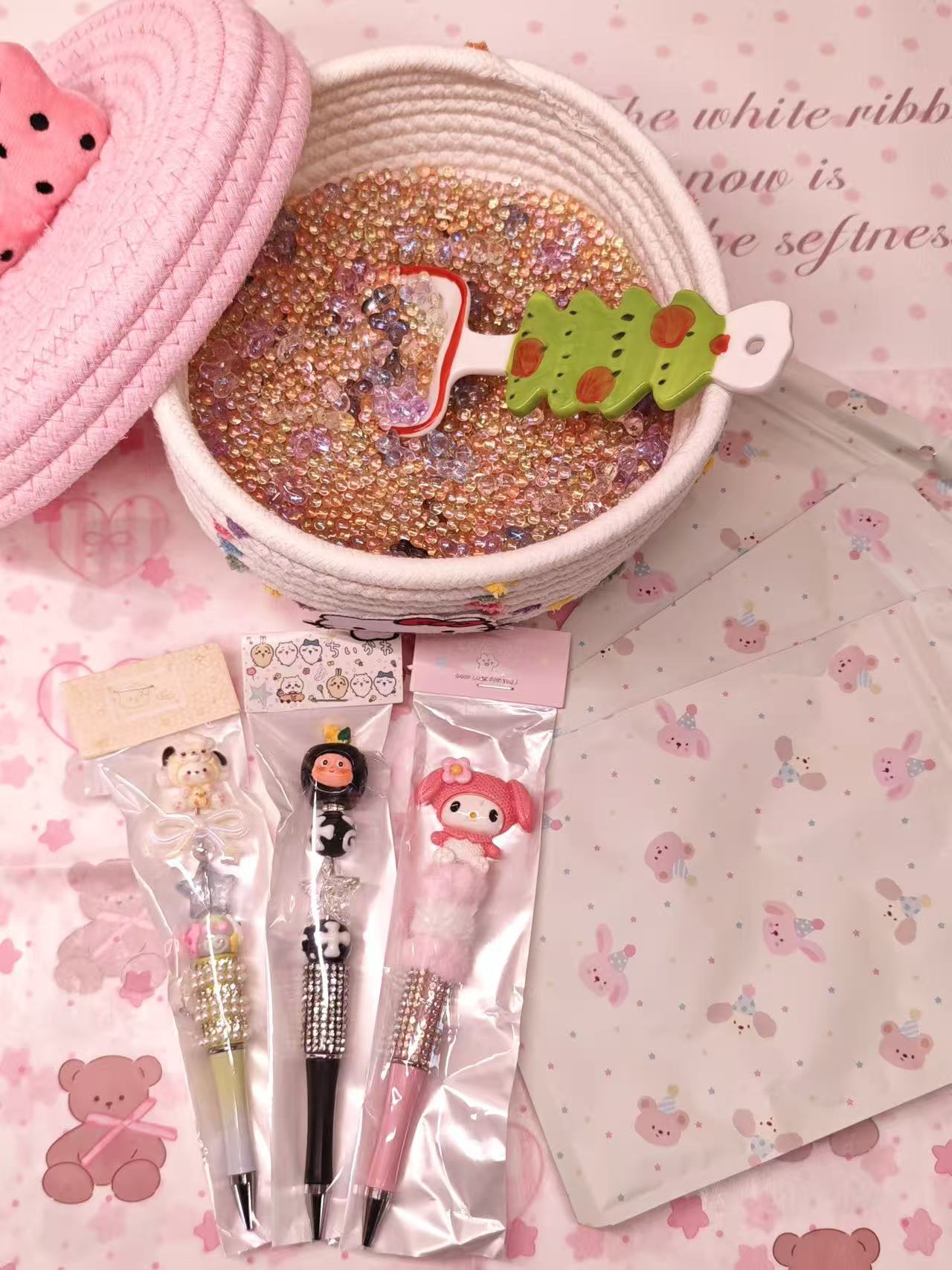 Beaded Pen Mystery Scoop